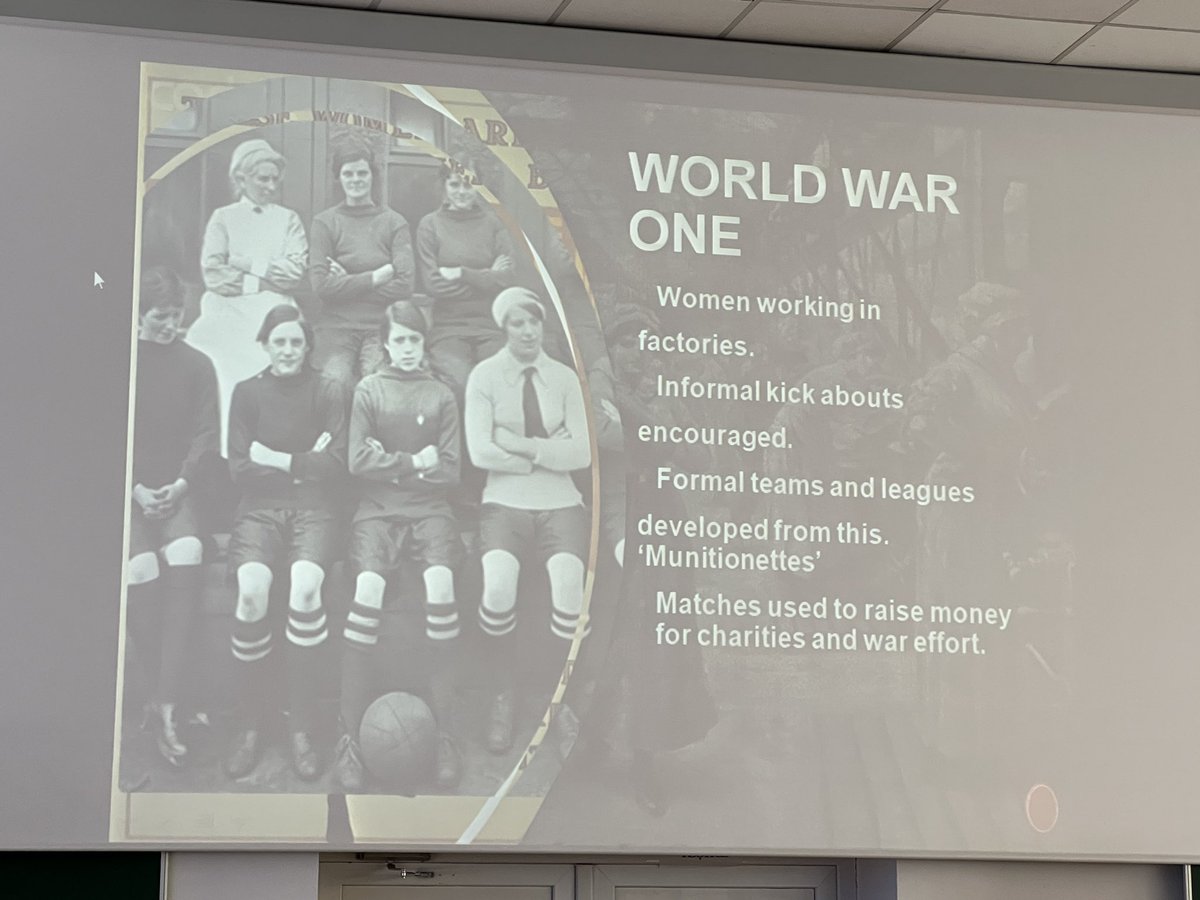 Woman’s football efforts were abandoned until WW1, when female teams re-emerged from munitions factories where women were working as part of the war effort. This participation was thought to dampen trade unionism, &amp; female teams played against those of injured soldiers. #cesh2022
