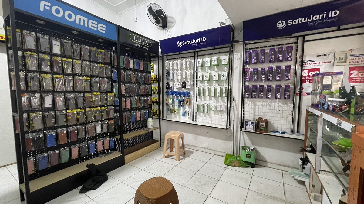 Kuliah jurusan teknik, pengalaman kerja di kontraktor 2 tahun, kerja di finance 1 tahun dan pada akhirnya memutuskan untuk usaha sendiri 🫣🫣