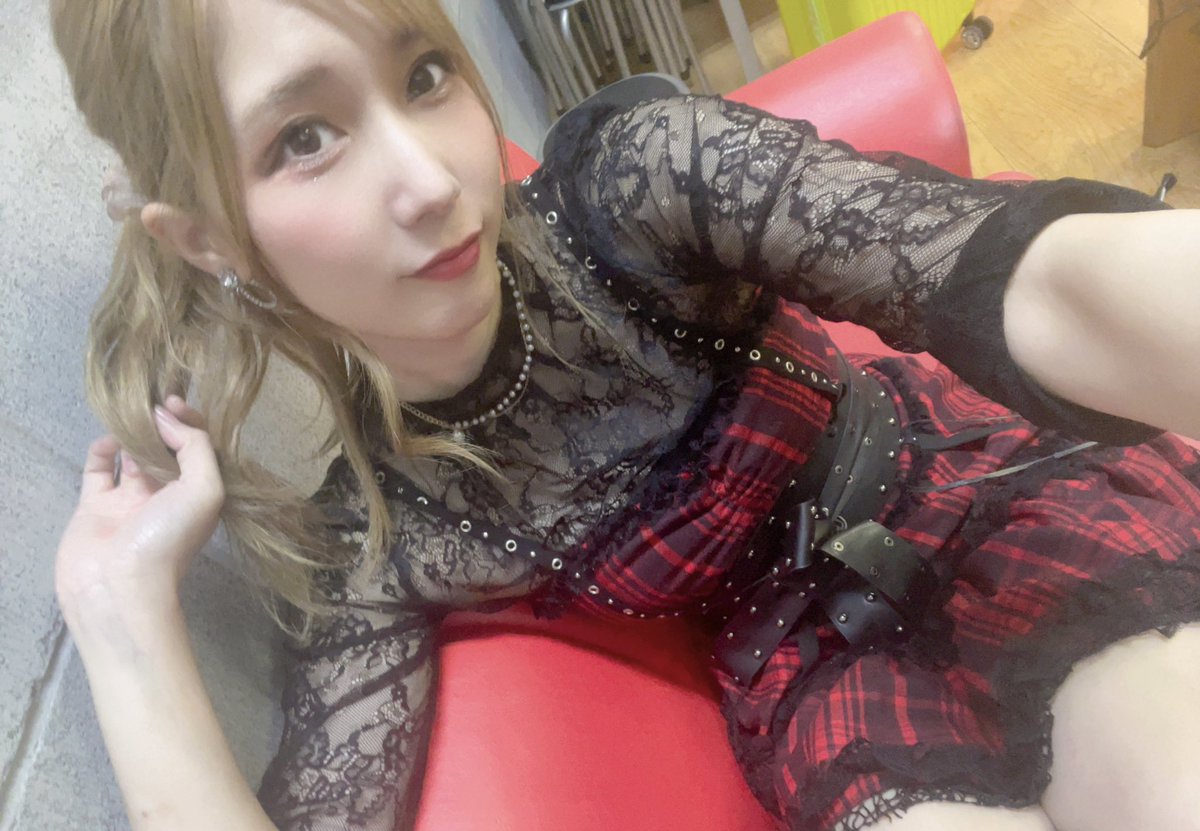 mb_mikipedia's tweet photo. #ミツバチロック

ANIMAトッパーありがとうございました！トッパーからパンパンのANIMA😭
マロブル見てくれて本当にありがとう！！！最高に楽しかった。。。
また遊ぼう！！！！！！❤️‍🔥❤️‍🔥

#マロブル https://t.co/HTweUcqTWF