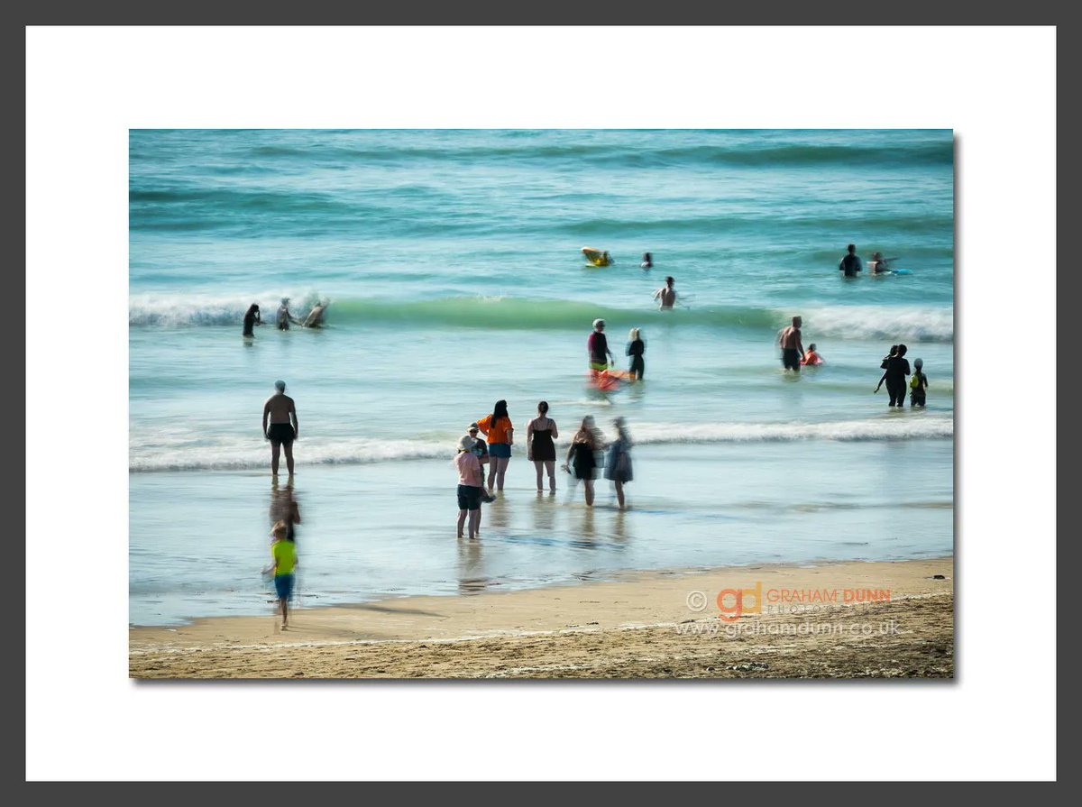GrahamDunnPhoto's tweet photo. NEW IMAGE! Enjoying the waves, Perranporth Beach.
Something a little different from me, often choosing to avoid figures in a landscape.
#cornwallbeach #cornishwaves #perranporth #enjoyingthewaves #longexposure #blurrypeople https://t.co/VD1nM8IhVE