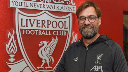 Fake Showbiz News tweet media