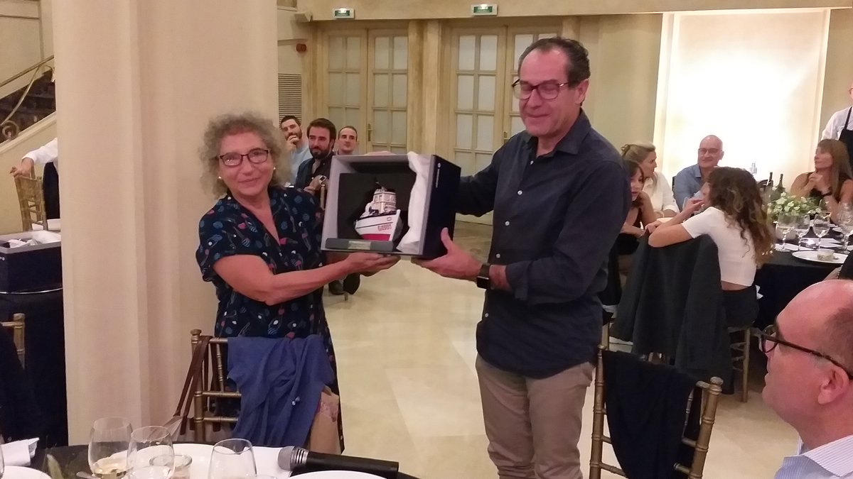 sepln's tweet photo. Reconocimiento a la trayectoria científica de:

Felisa Verdejo, catedrática de @lsi_uned, fundadora de @sepln y @AEPIAasoc 

Toni Martí, catedrática de @UniBarcelona y directora del Centro de Lenguaje y Computación (CLiC) 

#SEPLN2022 en @UDC_gal https://t.co/0ymEjyMfdV