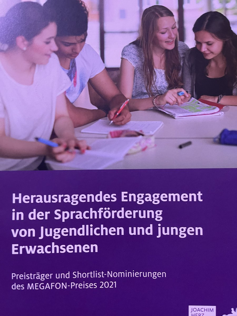 Heute Preisverleihung Megafon Preis der Joachim Herz Stiftung für herausragendes Engagement in der Sprachförderung - teilweise bis zu 50% der 5. Klässler:innen in urbanen Schulsettings haben massive Lese- und Schreibschwächen.