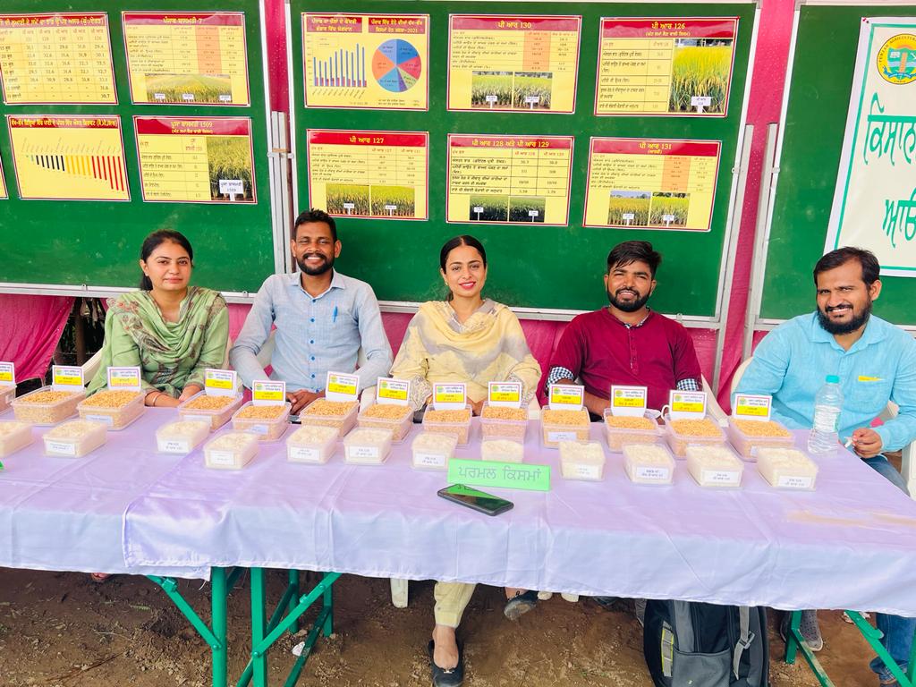 SantoshGudi5's tweet photo. @KisanMela organized by @PAU_LDH after long time with new innovations and #FarmMachineries
@Gurjeet85572435 @icarindia https://t.co/01NFDwbwiS