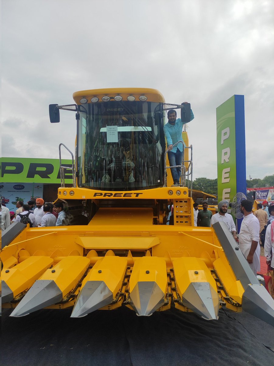 SantoshGudi5's tweet photo. @KisanMela organized by @PAU_LDH after long time with new innovations and #FarmMachineries
@Gurjeet85572435 @icarindia https://t.co/01NFDwbwiS