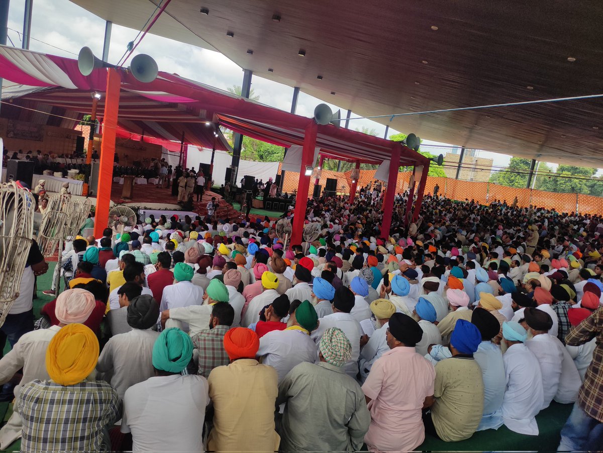 SantoshGudi5's tweet photo. @KisanMela organized by @PAU_LDH after long time with new innovations and #FarmMachineries
@Gurjeet85572435 @icarindia https://t.co/01NFDwbwiS