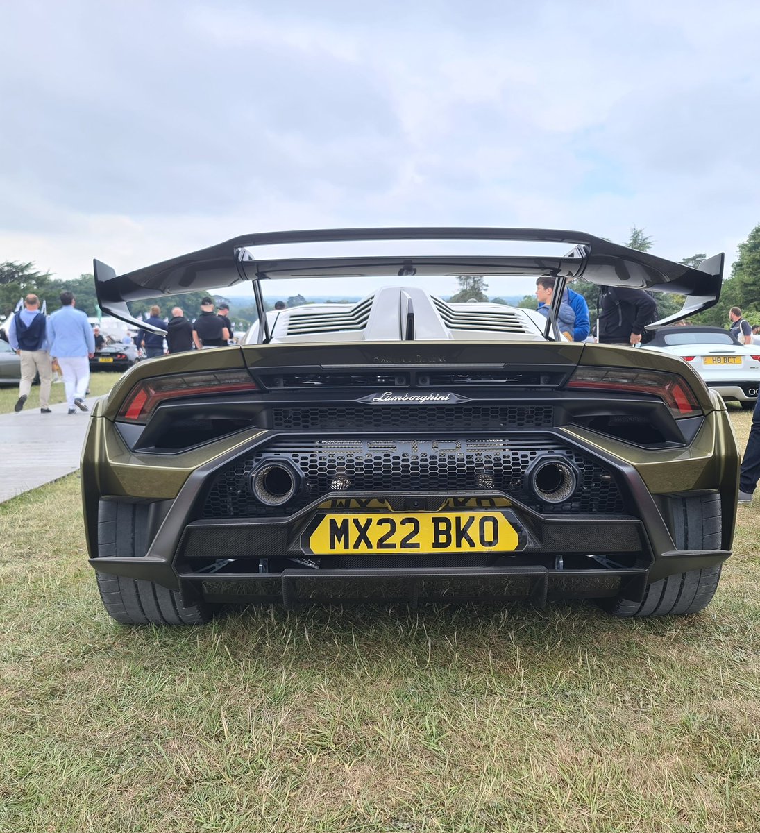 mania_toad's tweet photo. The rear of a @lamborghini Huracan STO. One of the most bonkers designs I've ever seen but an absolute treat. #lamborghini #lamborghinihuracan #lamborghinihuracansto #huracan #huracansto #sto #v10engine #rwd #midengined #supercarspotting #supercars #desgin #crazy #Green #cars https://t.co/aLYDaWNGLA