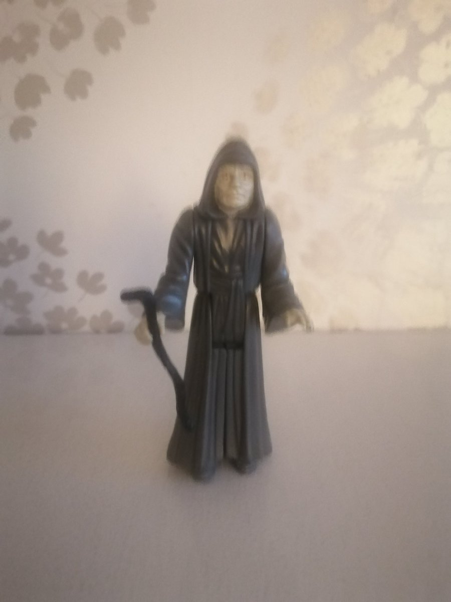 stupid_darth's tweet photo. My #StarWars #Vintagefigure for today is #TheEmperor together with the #VintageCollection #VC200 carded version https://t.co/q6n3SltmbG
