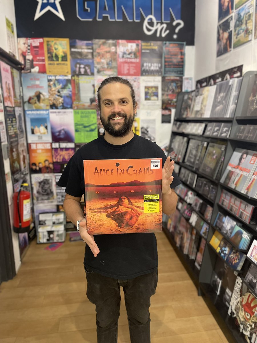 hmvNewcastle's tweet photo. #MerlinsMetal today brings you the ICONIC #Dirt from @AliceInChains
Some times you never forget when you first hear a band - for many of us here the first time we heard #AliceInChains is a perfect example.
Their influence can not be understated.
Opaque Yellow Vinyl out now ! https://t.co/kI45BrcA8Z