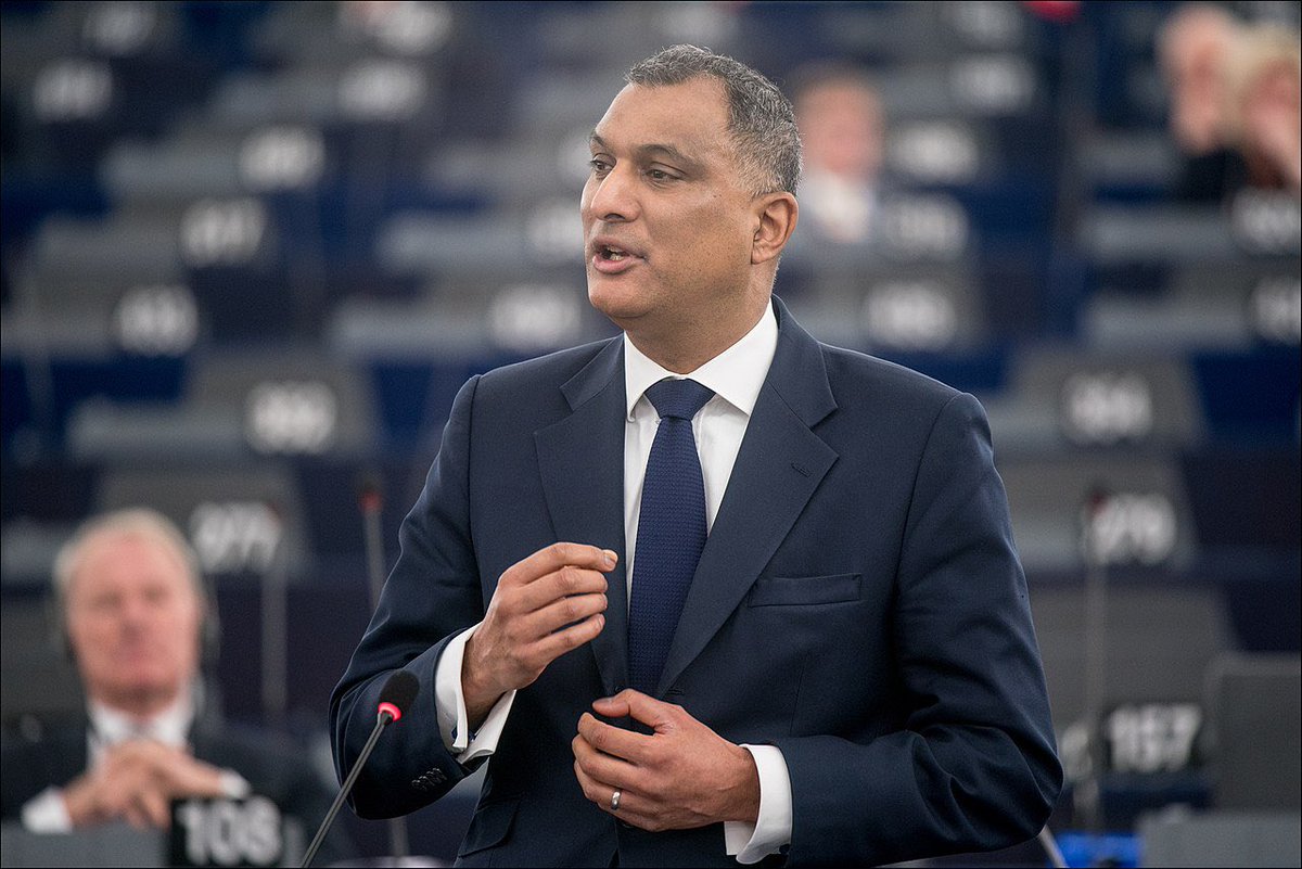 British Youth Council lobby new minister responsible for young people.

bit.ly/3ffOGQN