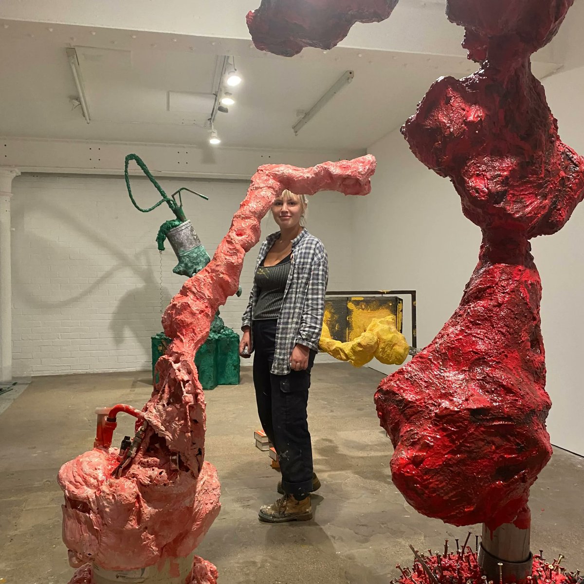 mao_gallery's tweet photo. Recent @UniofReading fine art graduate Lydia Freeman has filled our Creative Space with brightly coloured, anthropomorphic sculptures for her exhibition 'Whambots', the first in our #PlatformGraduateAward series โ๏ธ Free, until 2 October: https://t.co/r9XzaEZUYh @cvansoutheast https://t.co/fPWm2QJ8Cp