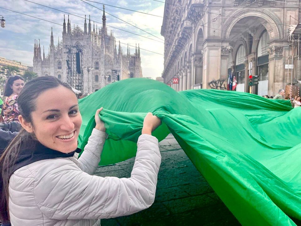 Stamattina a #Milano al #climatestrike
Noi ci siamo.
Con la nostra #ondaverde e #ondarossa a simboleggiare la lotta per la #giustiziaclimatica e la #giustiziasociale.