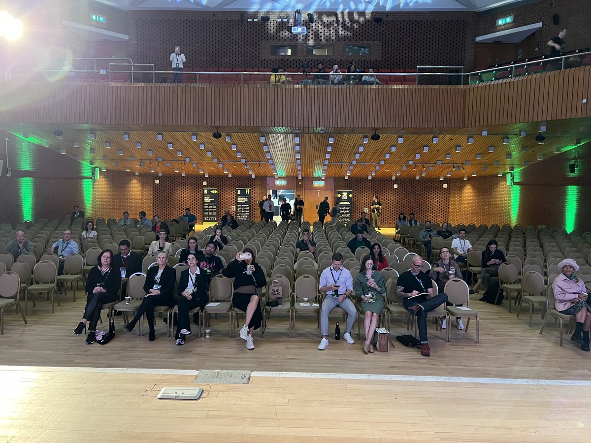 Agriledger's tweet photo. ⁦@Zebu_live⁩ first panel #womeninweb3 ⁦@niftyworld⁩ ⁦@mgleveille⁩ in the house #equity #education #funding to get more #feminine #power ⁦@asahutchinson_⁩ ⁦@TheBiggerPie⁩ #zebulive2022 https://t.co/DurNRAX4T8