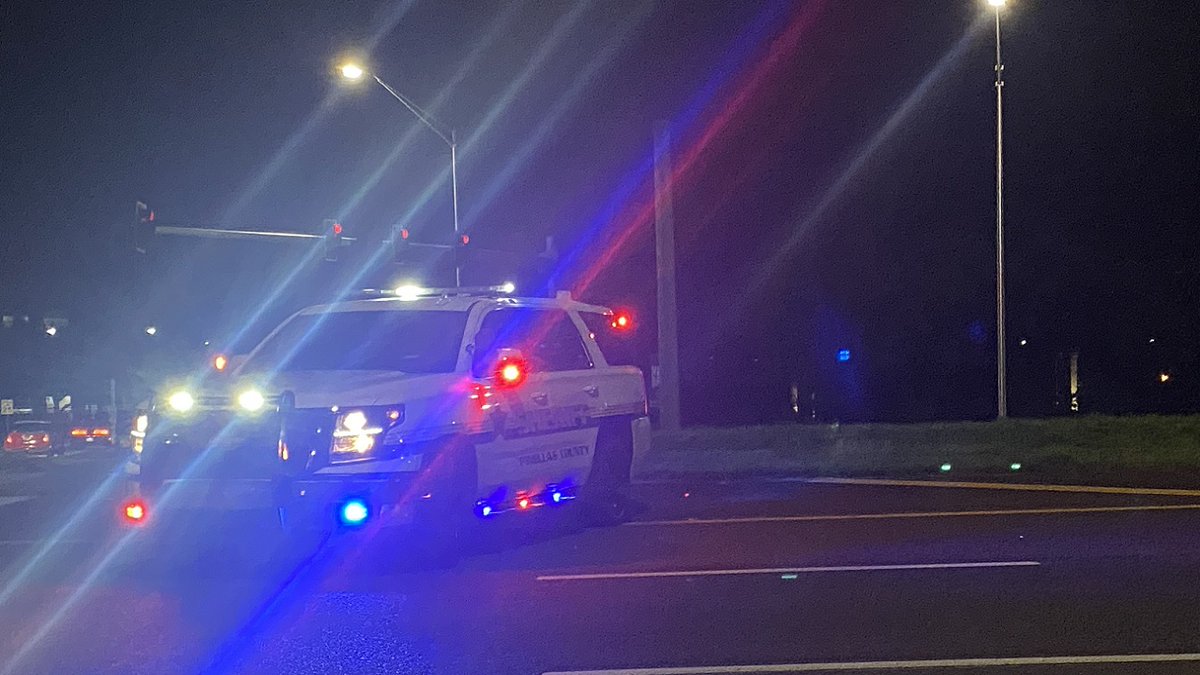 BN9's tweet photo. BREAKING: A Pinellas County deputy was killed overnight in a hit-and-run crash on Interstate 275 near Roosevelt Boulevard. The resulting suspect search and investigation has closed I-275 in both directions at Roosevelt. Details: https://t.co/IunYZ9MP7x https://t.co/hlck7lllmA
