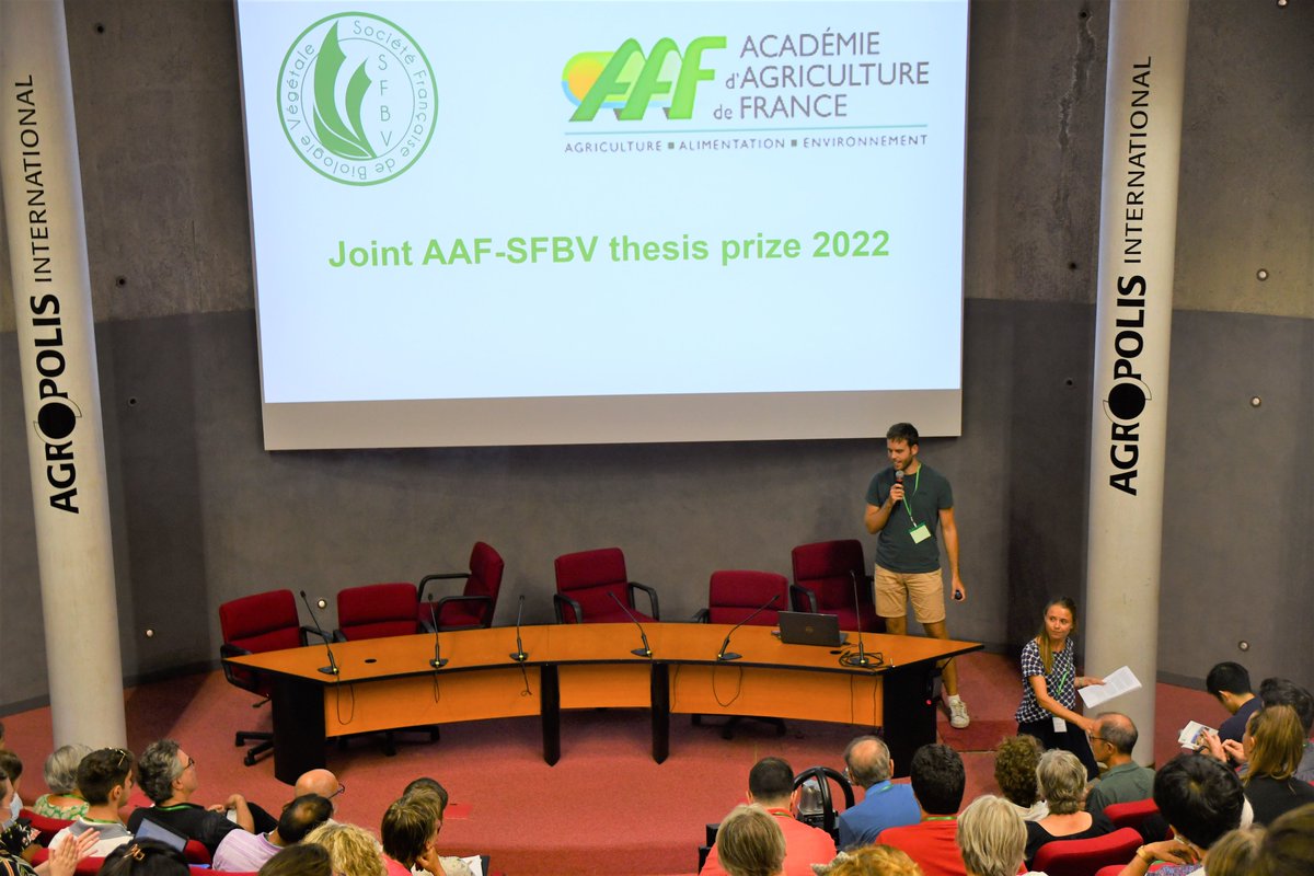 KevinRobePhD's tweet image. It was my pleasure to present my work on coumarins and iron at @SfbvFr congress in Montpellier.
@IPSiM4