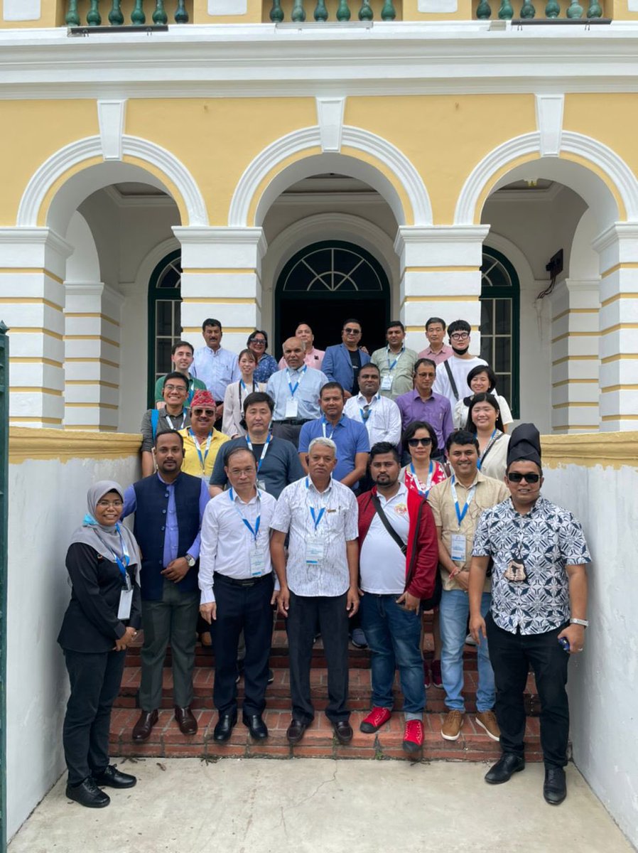 rumahtangsi's tweet photo. Thanks Citynet Congress delegates from nepal, india, vietnam, canada  for visiting Rumah Tangsi. Pleasure to share story of heritage placemaking for all… https://t.co/wW8ClJFH18