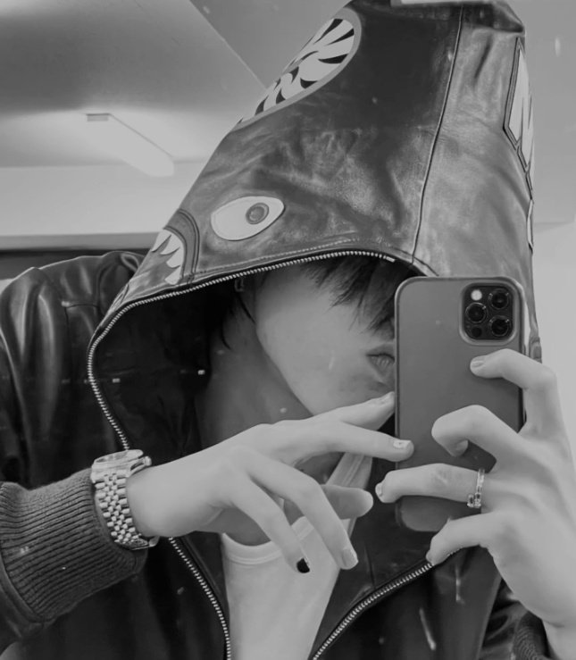 FdVLe9EVQAAB4y3?format=jpg&name=900x900