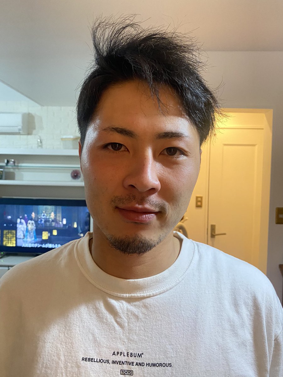 pepeppu's tweet photo. マイナンバーカードを作成しようと思う、マイナンバーカードの顔写真はこれだっっっっっっ！！！！！！！ https://t.co/zXqcpWtGOl