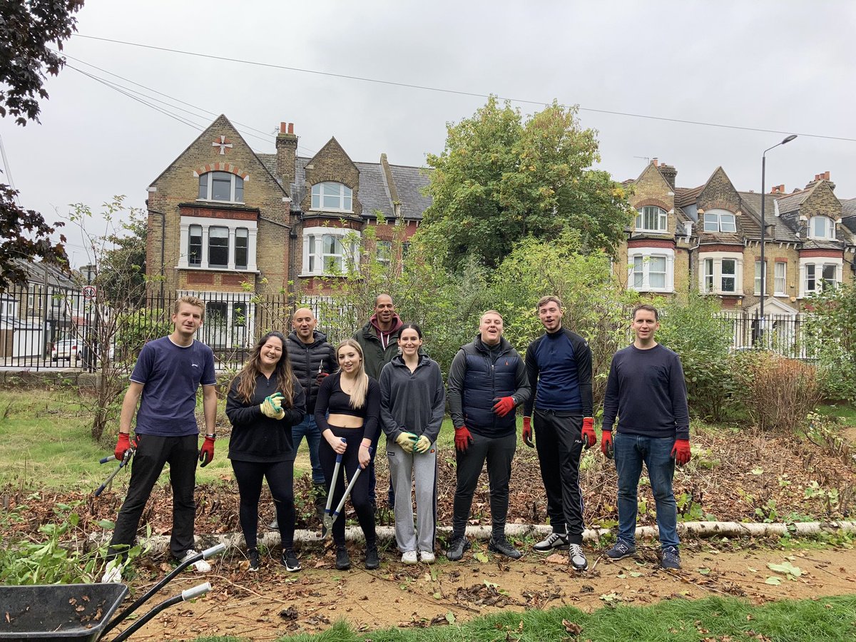 OurELBA's tweet photo. All smiles from this wonderful @wpr_group volunteer team who are getting their hands (and red gloves) dirty today at @WestHamParkE7 🧤 https://t.co/ed3PLu0O7B