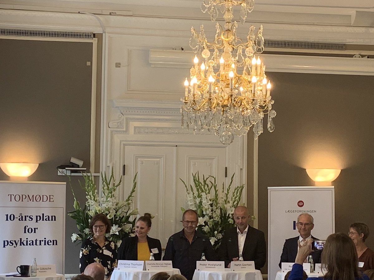 6 partier diskuterer #psykiatri: ⁦⁦<a href="/radikale/">Radikale Venstre</a>⁩ ⁦<a href="/SFpolitik/">SF</a>⁩ ⁦<a href="/Enhedslisten/">Enhedslisten</a>⁩ ⁦<a href="/venstredk/">Venstre</a>⁩ ⁦<a href="/KonservativeDK/">Det Konservative Folkeparti</a>⁩ @friegrønne. Alle er enige om vi skal have den 10-års plan. Nu er nu! @lægeforeningen <a href="/kl/">kl</a> ⁦<a href="/DanskPsykologF/">Dansk Psykolog Forening</a>⁩ ⁦<a href="/regionerne/">Danske Regioner</a>⁩