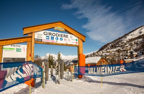 ResortWork's tweet image. Experienced Hotel Manager? Seasonal role available in #Valmeinier, French Alps this winter. Competitive salary package with full area ski pass. More info: ski-jobs.co.uk/job-details_Ho… #SkiJobs #HotelJobs