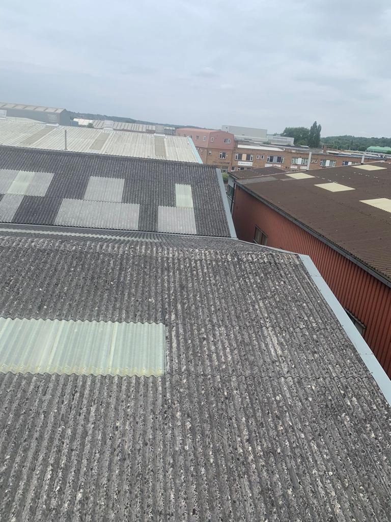 PracticalRoofCo's tweet image. Asbestos cement sheets removed in accordance with Regs to allow installation of a new flue at a site in Reading. #roofing #construction #healthandsafety