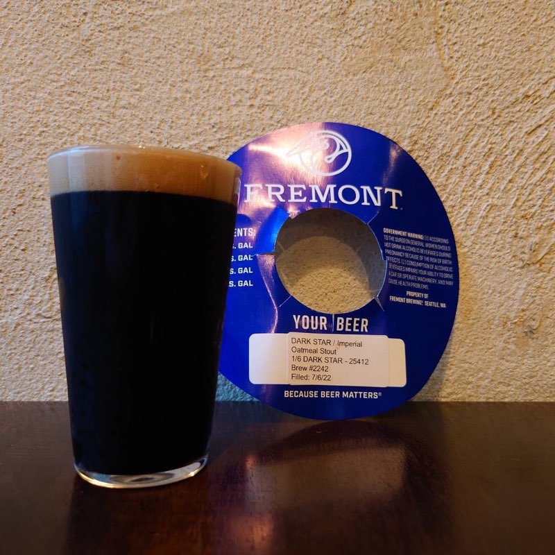 halfyardshiki's tweet photo. FREMONT Dark starとサンクトガーレンホエイサワーエール ブルーベリー開栓しました!台風近づいていますが25時までの通常営業しています。サッカー代表戦も放映するのでぜひご来店くださいー!
#FREMONT #サンクトガーレン
#Stoup #twoRabbits #反射炉ビヤ #West Coast Brewing #Y.Market https://t.co/wlsXvXX94B