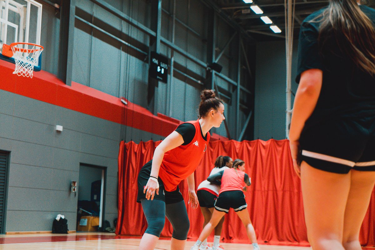 EssexRebels's tweet photo. One day at a time - Rebels getting ready for the game tomorrow 💪🏼

#essexrebels #wearerebels https://t.co/TqlxEQpDtv