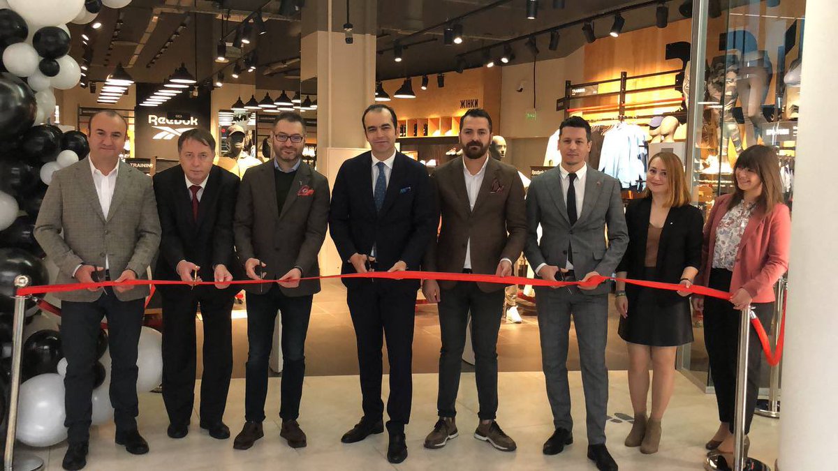 ukrturk's tweet image. 👏Ukrayna’daki Reebook mağazalarını satın alan FLO, ilk mağazasını Kiev’deki River Mail’da açıldı
Açılışa #FLO ülke müdürü İbrahim Mutlu, Bölge Müdürü Muhammet Ayyıldız, Büyükelçilik Hukuk Müşaviri Evren Damyan, #TUİD Yönetim Kurulu Başkanı Burak Pehlivan ve işadamları katıldılar