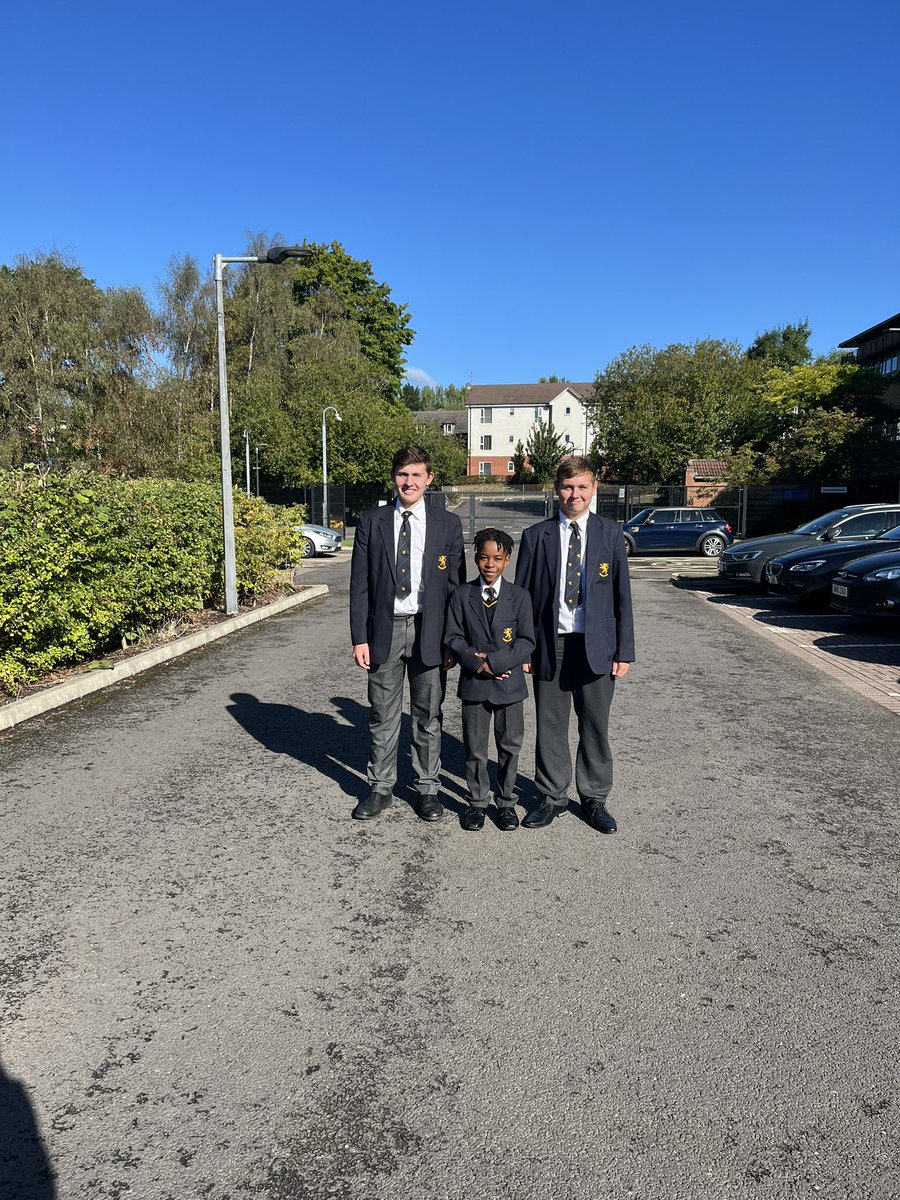FP2Leaders's tweet photo. 3 of our wonderful Student Leaders on duty this morning, helping out with the Commonwealth Games project taking place at FP2 today 🤩 #studentleaders #studentduties #leadershipinschool https://t.co/J9H7eqYiEo