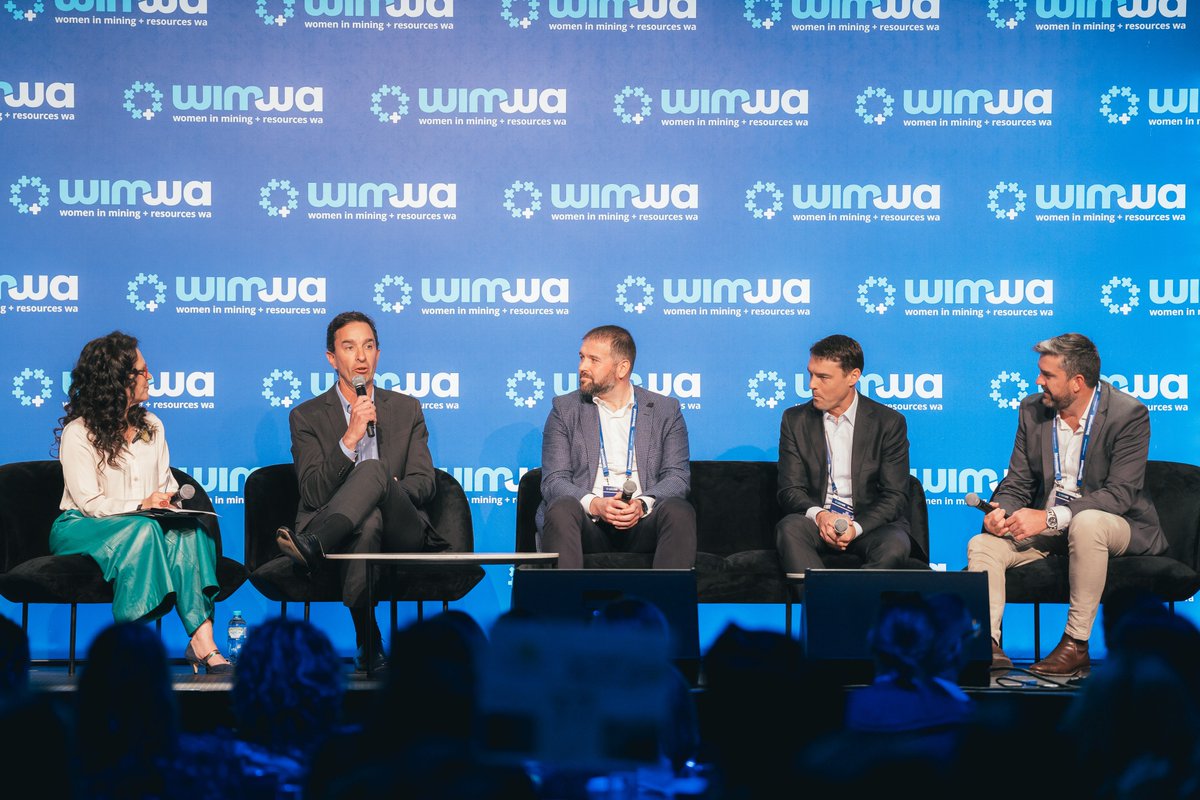 WomenInMiningWA's tweet photo. Very insightful conversations between Mark Norwell, Clayton Hanrahan, Luke Creagh and Ian Wallace, with Annabel Crabb about myth busting and demystifying the new and changing industry workplace.

#WIMWA2022 #WIMWA #WomenInMining #EmpoweringWomen #Trailblazers #ThoughtLeaders https://t.co/hhzUrgQa12