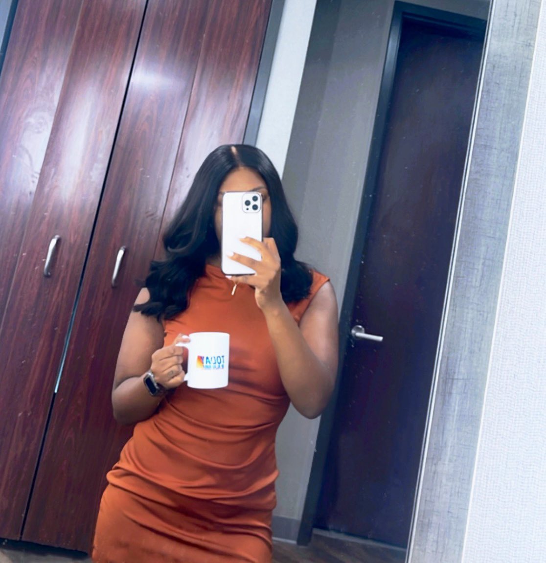 JasmineWSFA's tweet image. Fall feels on this Friday 🍂
And a sleeveless dress because we live in Alabama 😂 #firstfulldayoffall