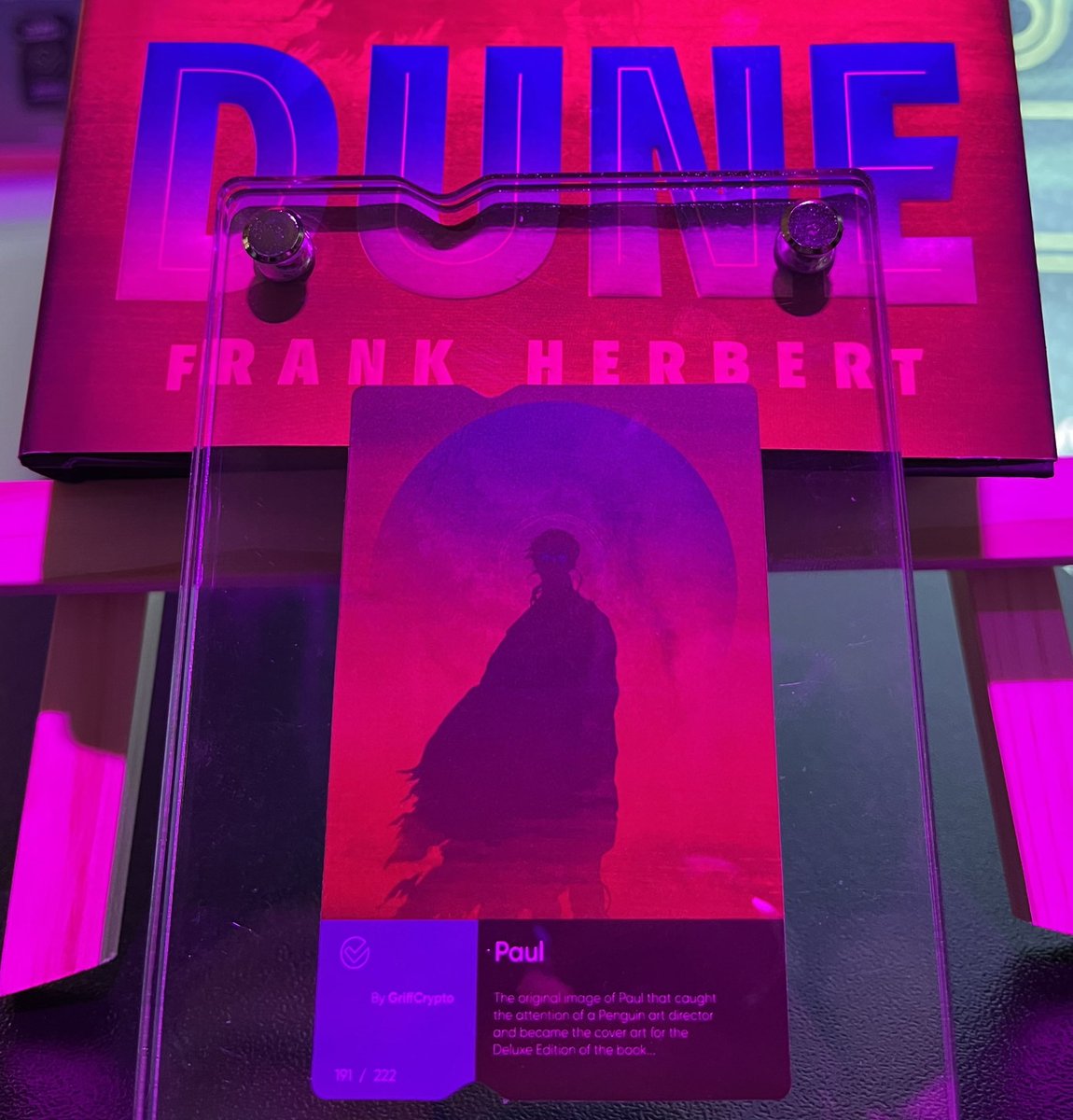 SoulmadeOrigins's tweet photo. First (live) drop! 💥😍

So proud &amp; happy to announce that we were allowed to print the 1/1 NFT artwork of the deluxe edition of the book #dune by the phenomenal artist @GriffCrypto on our Soulmade card ❤️‍🔥

A unique edition of 222 Soulprints. #SBT incoming 👀

ORIGIN VERIFIED ✅ https://t.co/r0koejUP6O