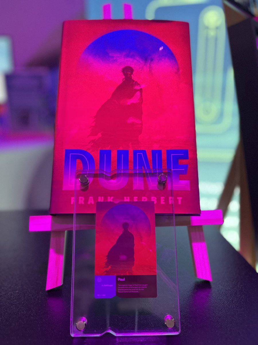SoulmadeOrigins's tweet photo. First (live) drop! 💥😍

So proud &amp; happy to announce that we were allowed to print the 1/1 NFT artwork of the deluxe edition of the book #dune by the phenomenal artist @GriffCrypto on our Soulmade card ❤️‍🔥

A unique edition of 222 Soulprints. #SBT incoming 👀

ORIGIN VERIFIED ✅ https://t.co/r0koejUP6O