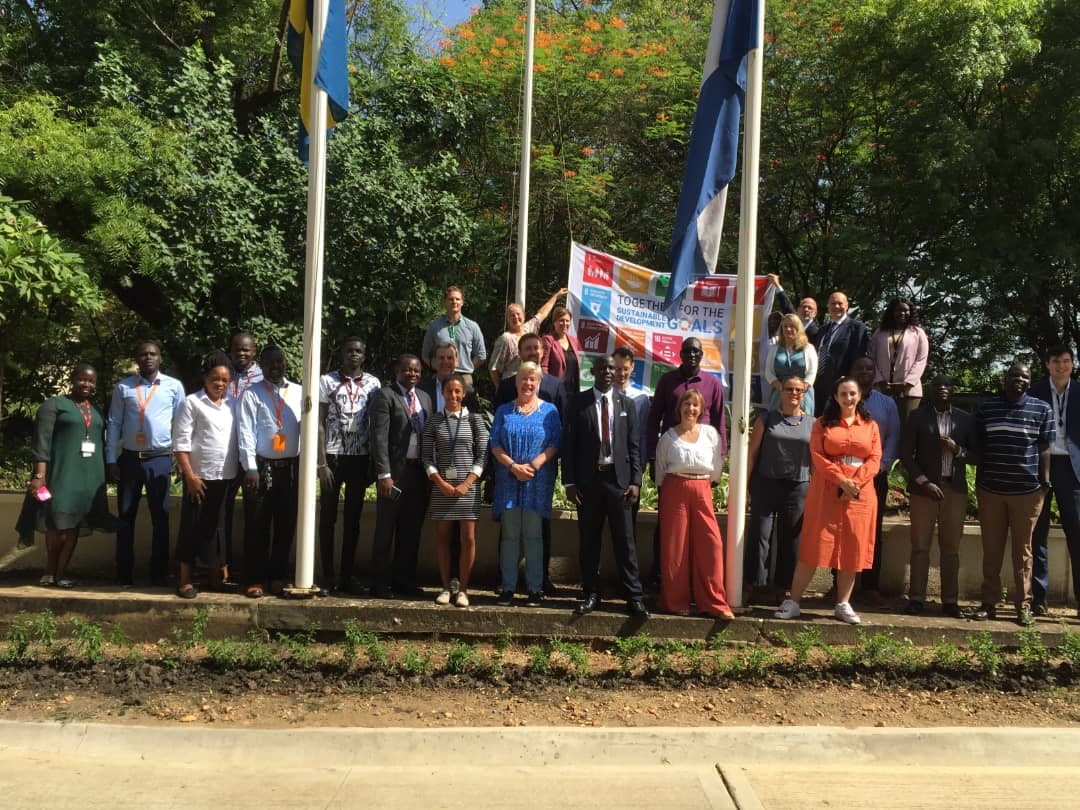 If we want a better future in 2030, we need to invest in the people who will create it. #KingdomNL encourages young people’s participation in developing pathways to recovery and to the SDGs. Thank you @graciegarang for raising the flag with us! #TogetherForTheSDGs #YouthAtHeart