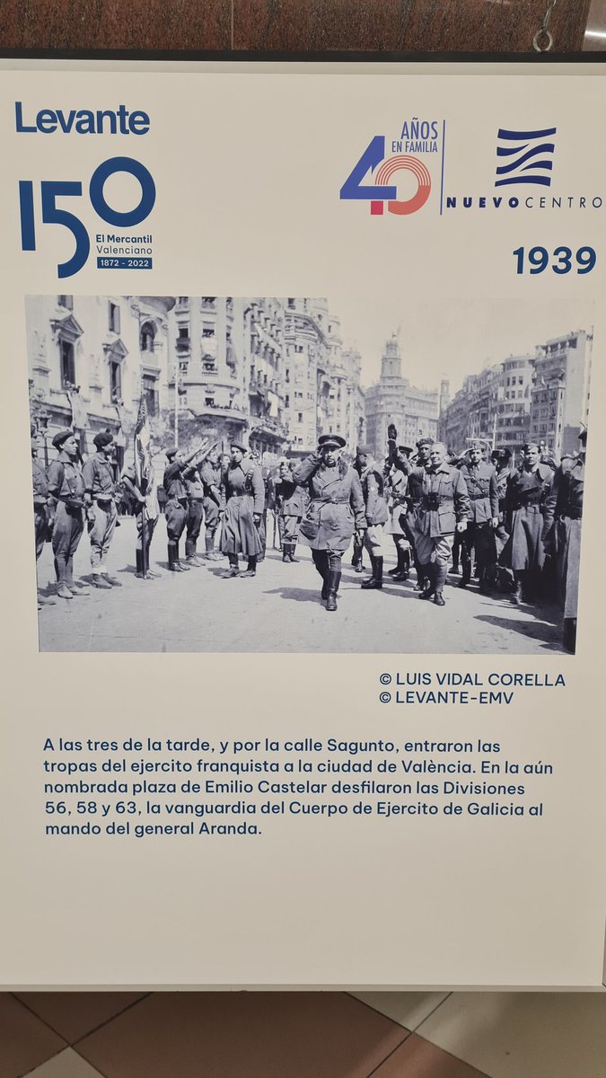 Silvia_TomSan's tweet photo. La exposición fotográfica que recoge algunos de los momentos clave de la historia reciente de Valencia para conmemorar el 150 aniversario de @levante_emv ya está en #NuevoCentro y, señoras y señores, anda que no han pasado cosas... https://t.co/J4cdAVe2Y0