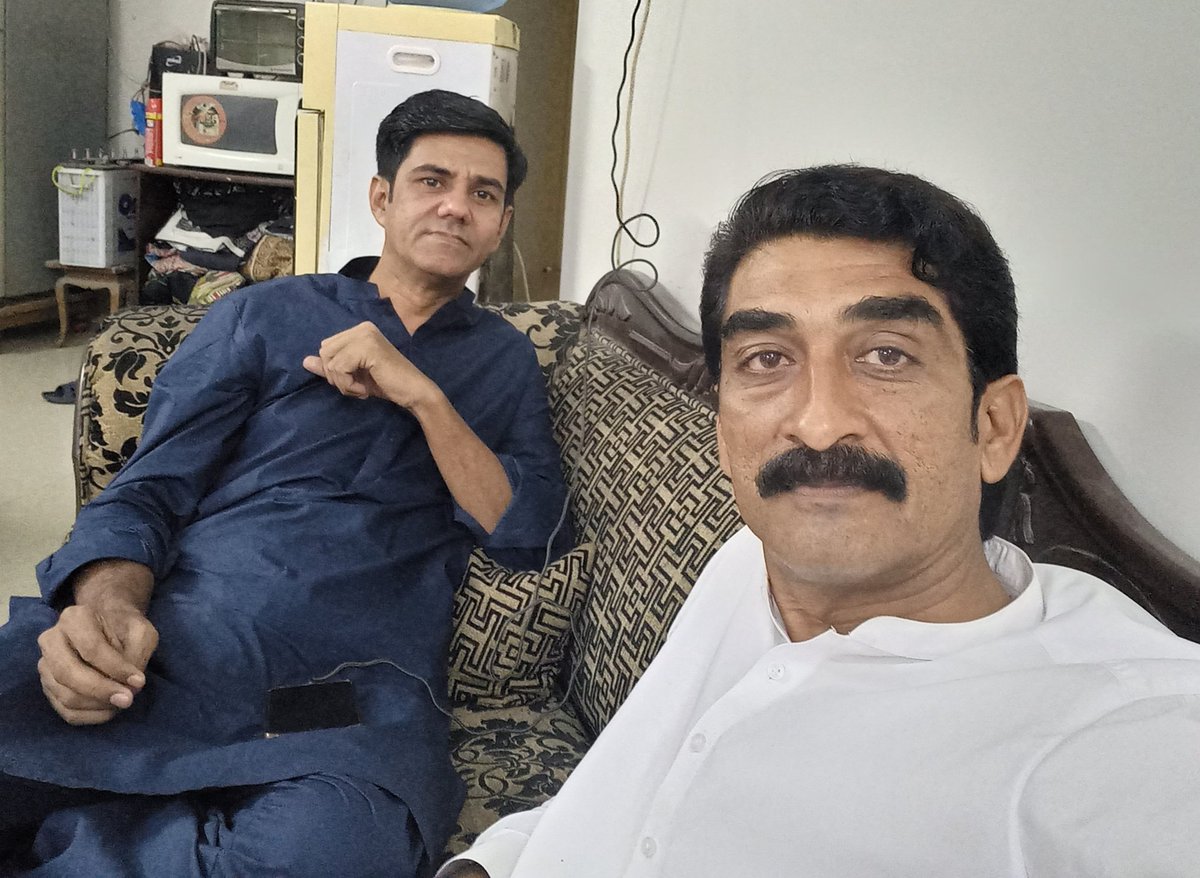 Me with Rana Atif Rauf Head social media pmln Pakistan....Allah bless you always brother. <a href="/hinaparvezbutt/">Hina Parvez Butt</a> <a href="/Atifrauf79/">Atif Rauf</a> @کچھ لوگ عاطف رؤف کے خلاف بات کر کے مشہور ہونے کی کوشش کرتے ہیں ان کے لیے پیغام ہے کہ ۔۔جب برابری نہیں کر سکتے تو بدنامی شروع کر دینا مردوں کا شیوہ نہیں ۔۔۔