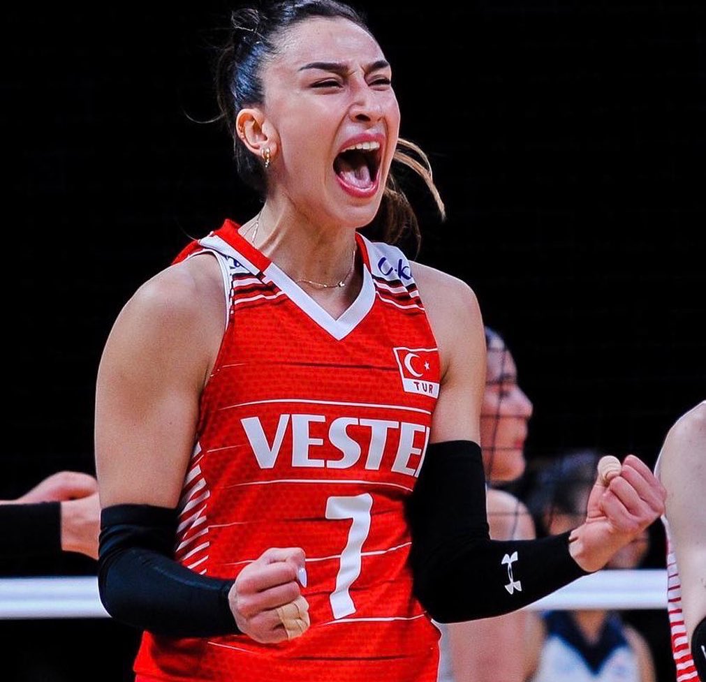 Zehra Sun+HB (@zehraamasunolan) on Twitter photo 