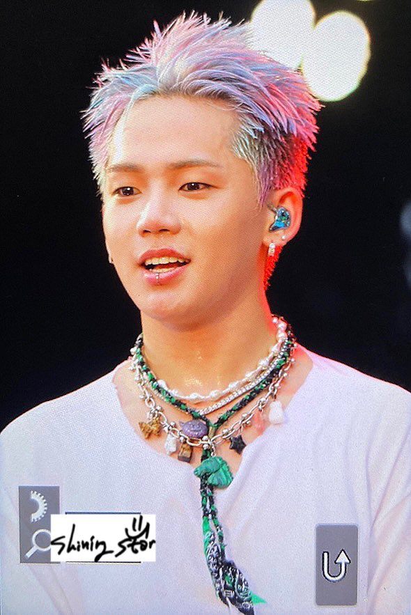 sukchives's tweet photo. 🔥💜

© 19990421_com 
#최현석 #트레저최현석 #CHOIHYUNSUK  
@treasuremembers https://t.co/tq5dLQ5UDh