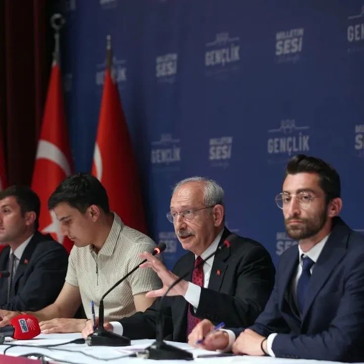 mustafacabukchp's tweet photo. Aydınlık yarınlar, hak, hukuk ve adalet için #yanındayım Sayın Genel Başkanım. @kilicdarogluk https://t.co/CCuSXEkkDF