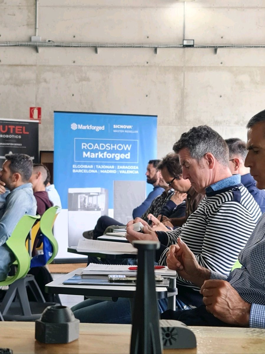sicnova3d's tweet photo. 🚘 Segunda parada de nuestro #roadshow con 
@Markforged en las instalaciones de @GreenTFactory, al que agradecemos enormemente su colaboración. 

https://t.co/V4lpcyJdzg

#impresora3d #fabricacionaditiva #markforged #sicnova https://t.co/erNpVTKGb8