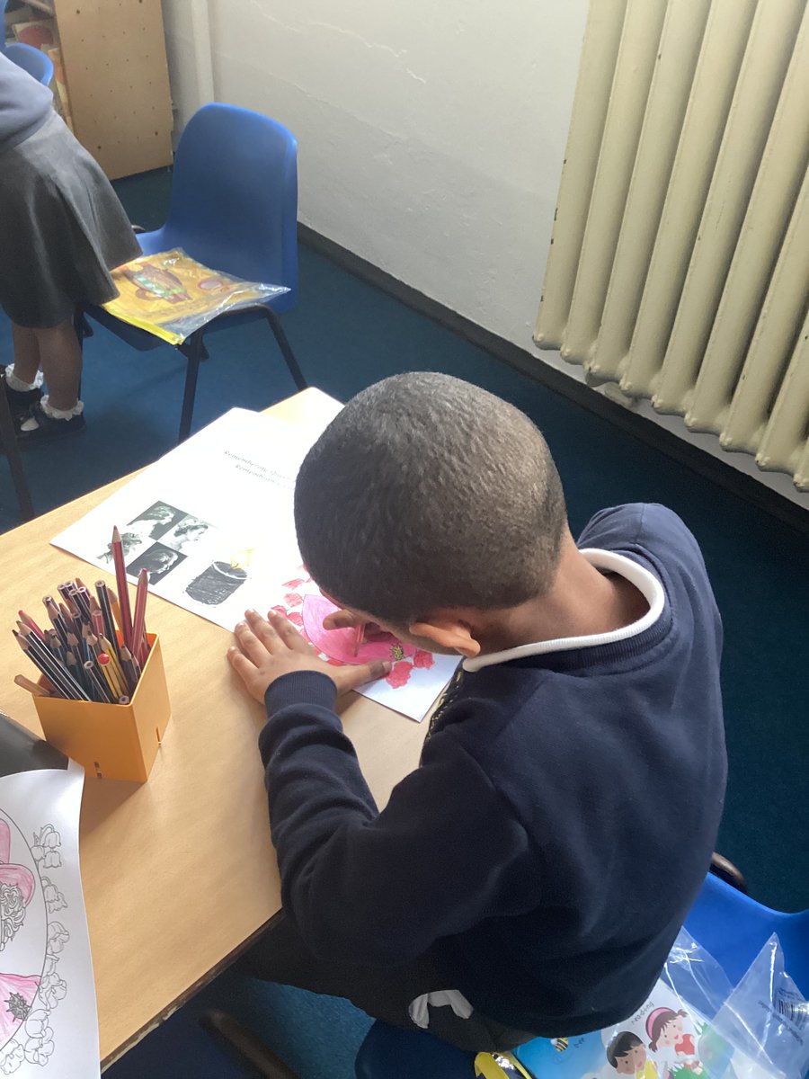 WyvilPrimary's tweet photo. In the Lower School, the children have been very busy settling in and enjoying their learning. Well done to you all #WyvilCoreValues #WorkTogether https://t.co/YOdYtmrl49