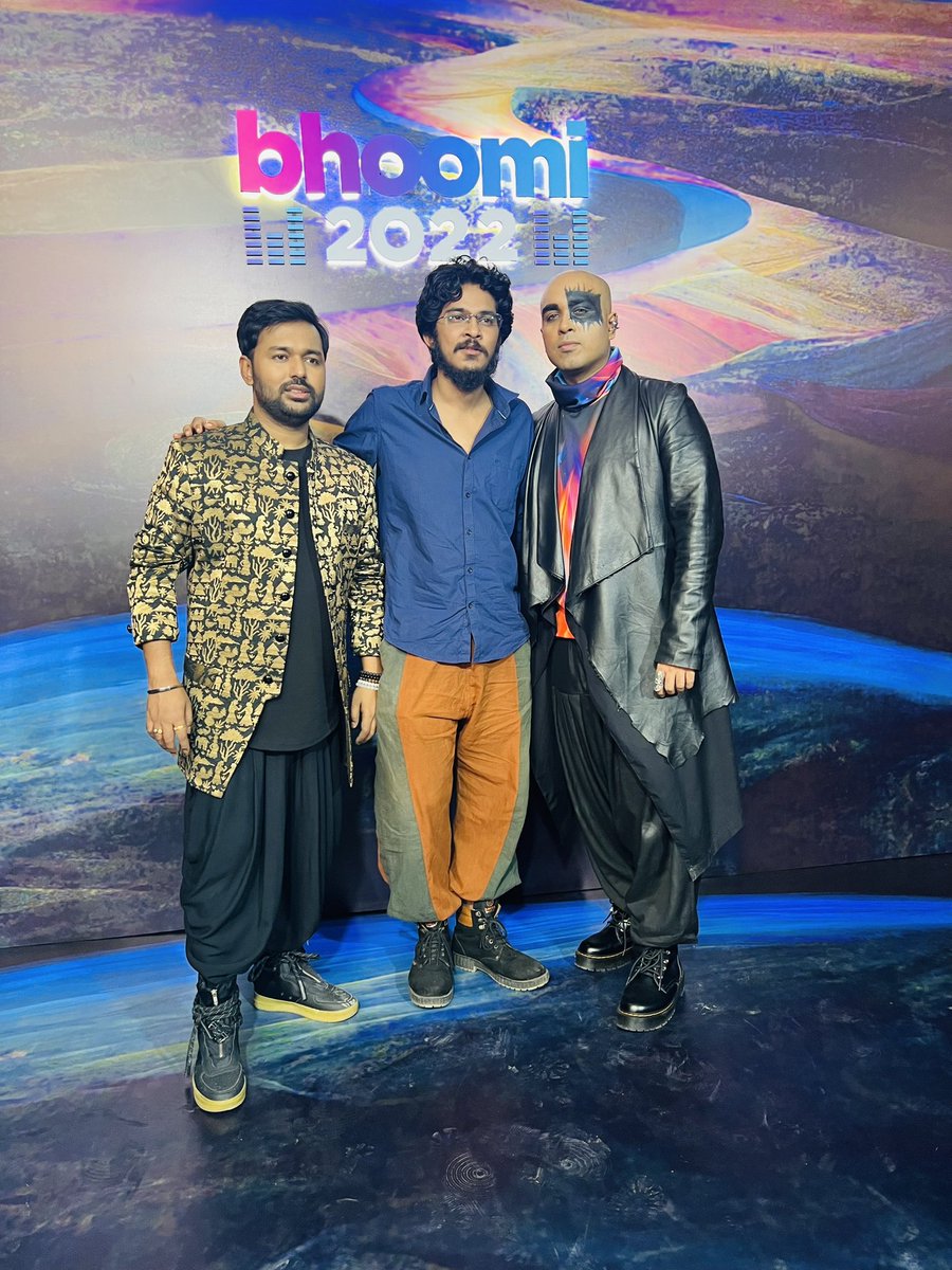 After “Kasiyoli” what’s next ? 

All About Bhoomi 2022 . 

Thank you @SlimSulaiman Sir for having us again. 🤗🙏🏻

#ComingSoon #MerchantRecords 
#Bhoomi2022 #IndependentMusic