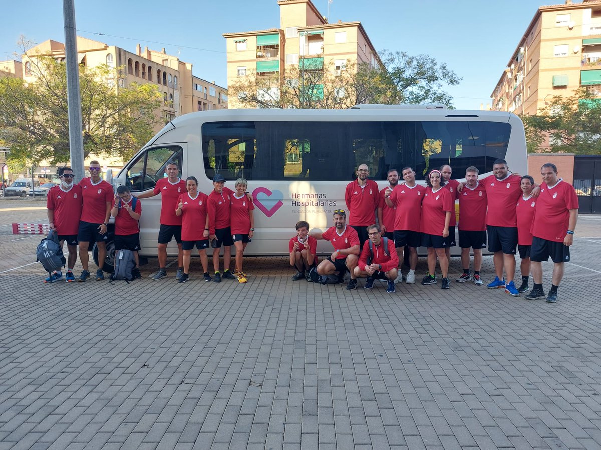 HospitalariasGr's tweet photo. Jugando con el equipo de la Fundación Granada CF en el #CampeonatoNacionalFutbol7 organizado por @fecam_oficial en Albacete. Nuestros chicos de #RDP, #RA, y de los #CO #JosefaRecio y #Realidad2001 viviendo la undécima edición del torneo referente en inclusión. @GranadaCF https://t.co/fz91kxUpcd