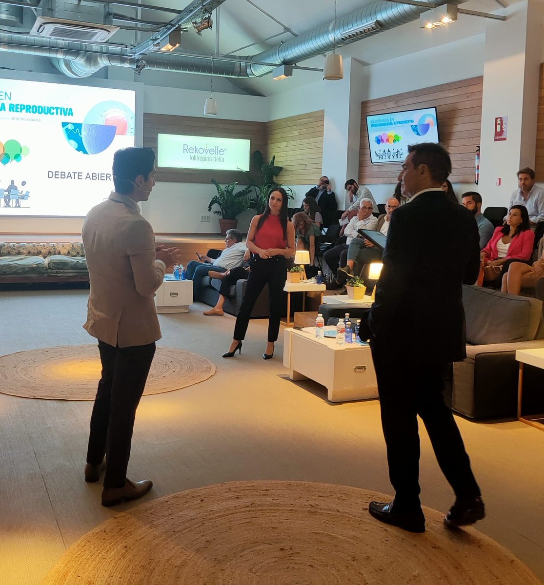 Un verdadero honor haber participado este año, como ponente, en la XII edición de la Jornada en Endocrinología Reproductiva. Ambiente distendido, cercanía de los compañeros y perfecta organización.
Muchísimas gracias, <a href="/Arequena_ivi/">Antonio Requena</a> y <a href="/GoFerring_ES/">GO Ferring Spain</a> por contar conmigo.