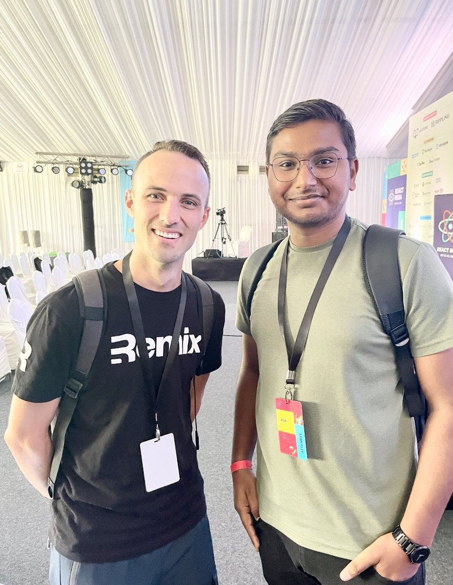 The main motive behind becoming part of <a href="/react_india/">React India 🇮🇳</a> was to meet <a href="/kentcdodds/">Kent C. Dodds ⚡</a> himself.
We had a short discussion on Time management and his EpicWeb course.
It was great meeting you.

#reactindia2022