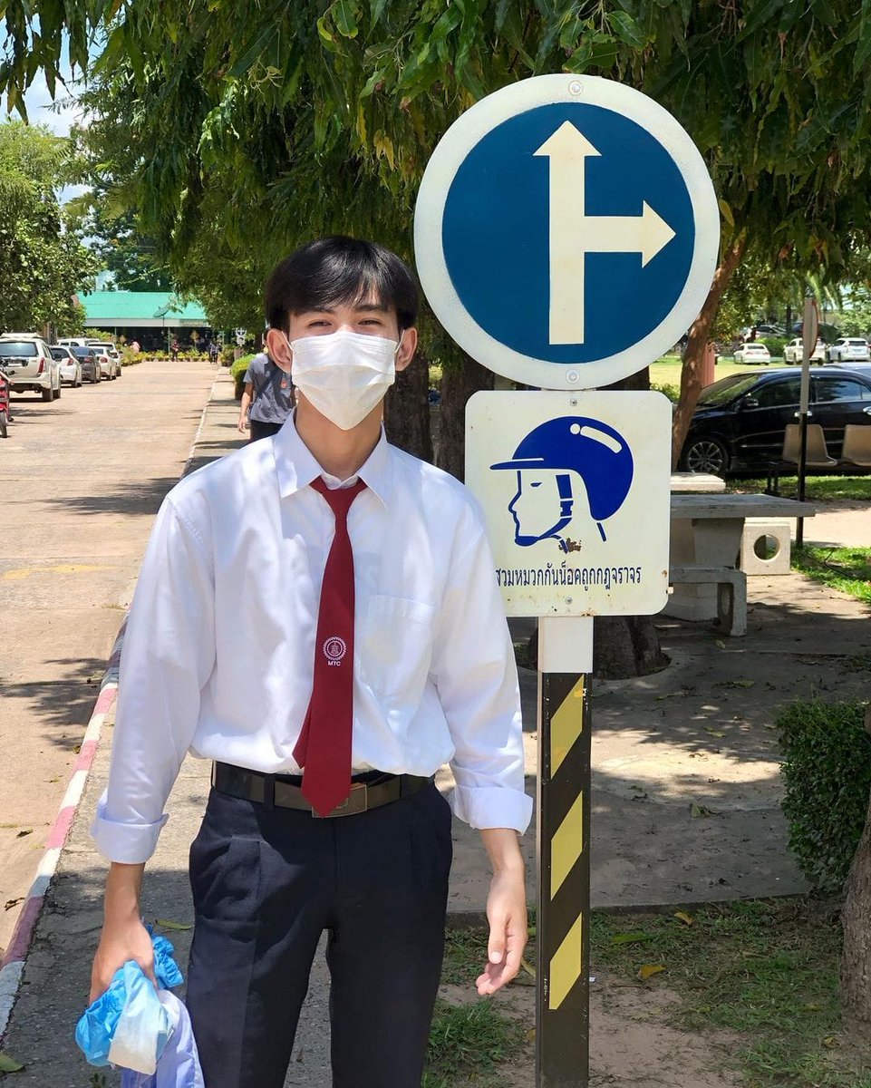 Thanakorndelig1's tweet photo. เหงาาจัดด https://t.co/CqB7leJ5xS