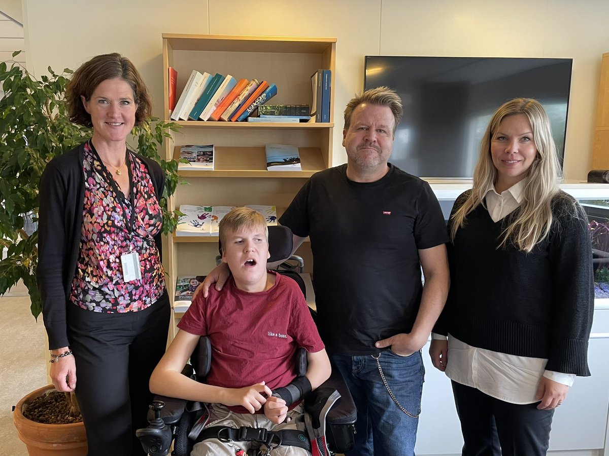 Tim Sundberg med företrädare Allan Sundberg har tillsammans med Linda Forzelius haft ett mycket bra samtal kring digitalt utanförskap och framtida betalningslösningar med Anna Kinberg Batra som leder betalningsutredningen. <a href="/KinbergBatra/">Anna Kinberg Batra</a>