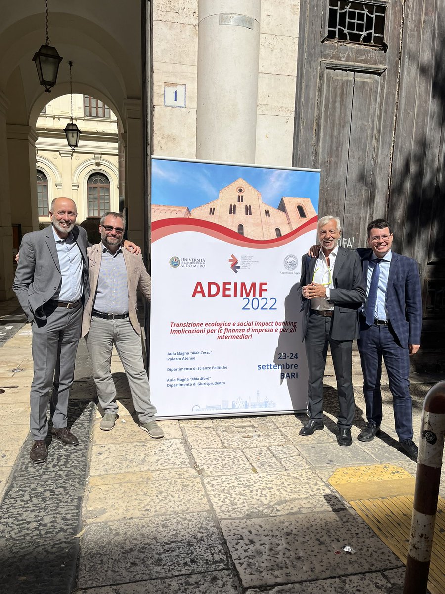 andrepaltry's tweet photo. #adeimf #friends #colleagues #bankingandfinance ..ready to go @ADreassi https://t.co/m0sLjmvP3E