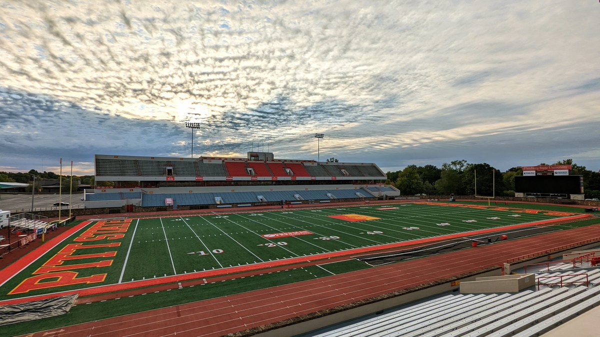 Jungle sunrise

📍Pittsburg, Kansas